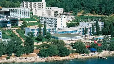 Zorna Plava Laguna