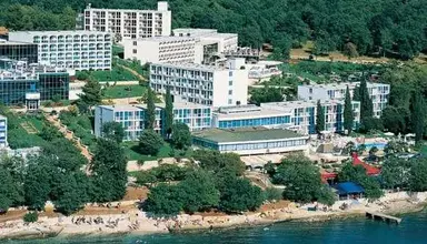 Zorna Plava Laguna