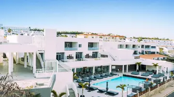 001 Higos Beach Boutique Singular Hotel Residence