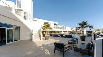 001 Higos Beach Boutique Singular Hotel Residence