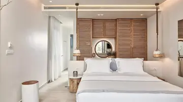 18 Grapes Hotel