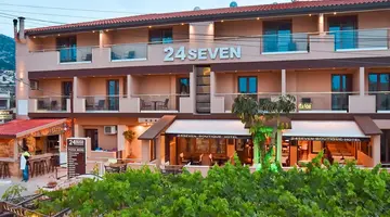 24 SEVEN BOUTIQUE HOTEL