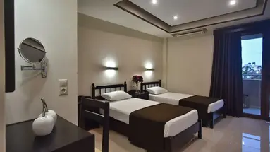 24 Seven Boutique Hotel