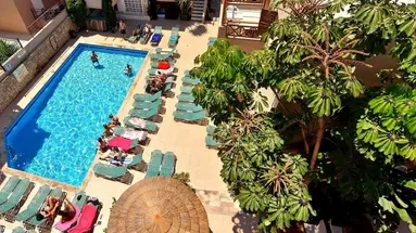 24 Seven Boutique Hotel