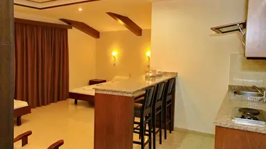 24 Seven Boutique Hotel