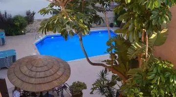 24 SEVEN BOUTIQUE HOTEL