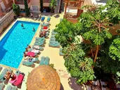 24 Seven Boutique Hotel