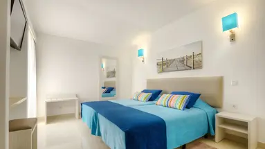 3HB Golden Beach