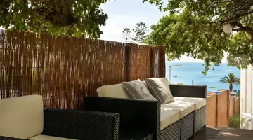 3HB Golden Beach