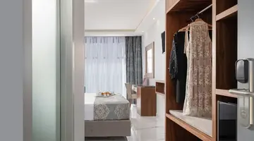 4 You Boutique