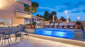 4R Playa Park
