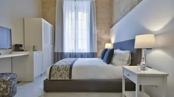 66 Saint Paul's Hotel