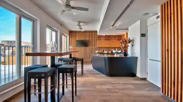 66 Saint Paul's Hotel