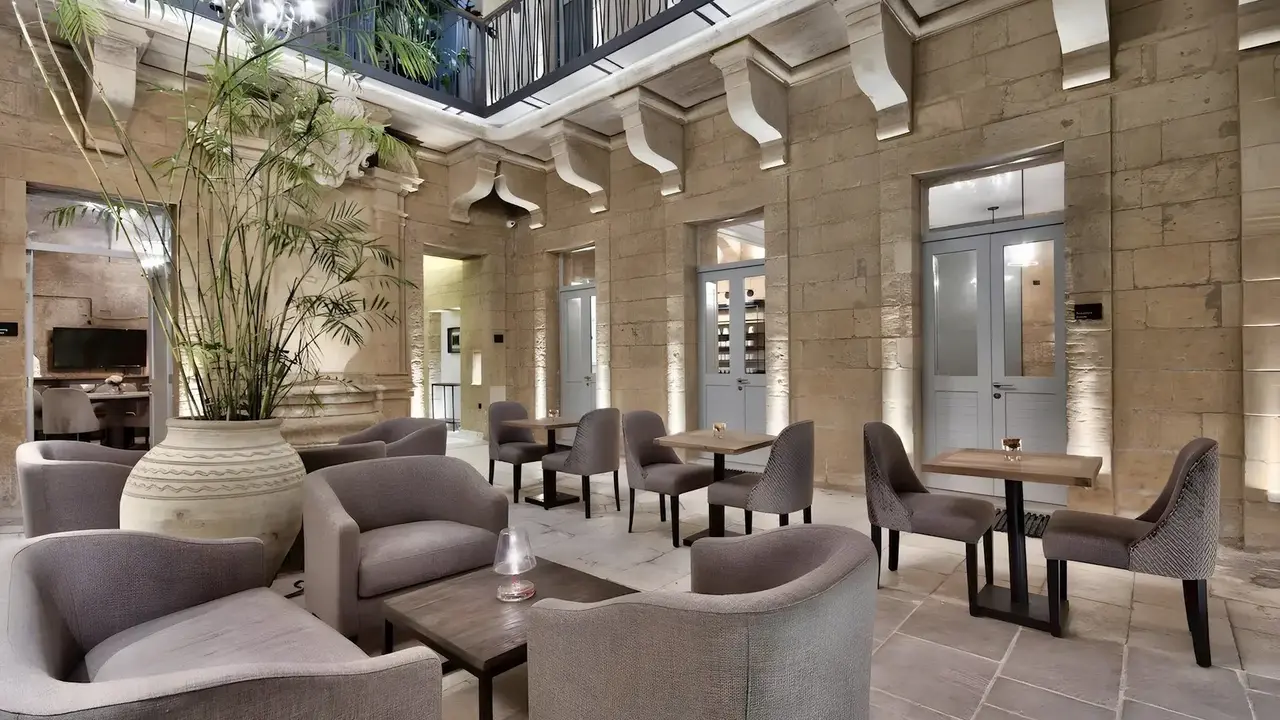 66 Saint Paul's Hotel