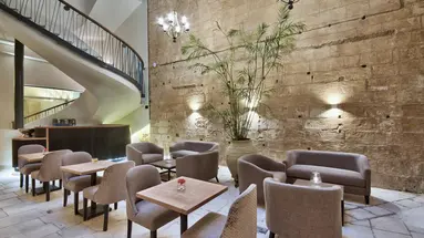 66 Saint Paul s Hotel