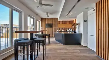 66 Saint Paul's Hotel