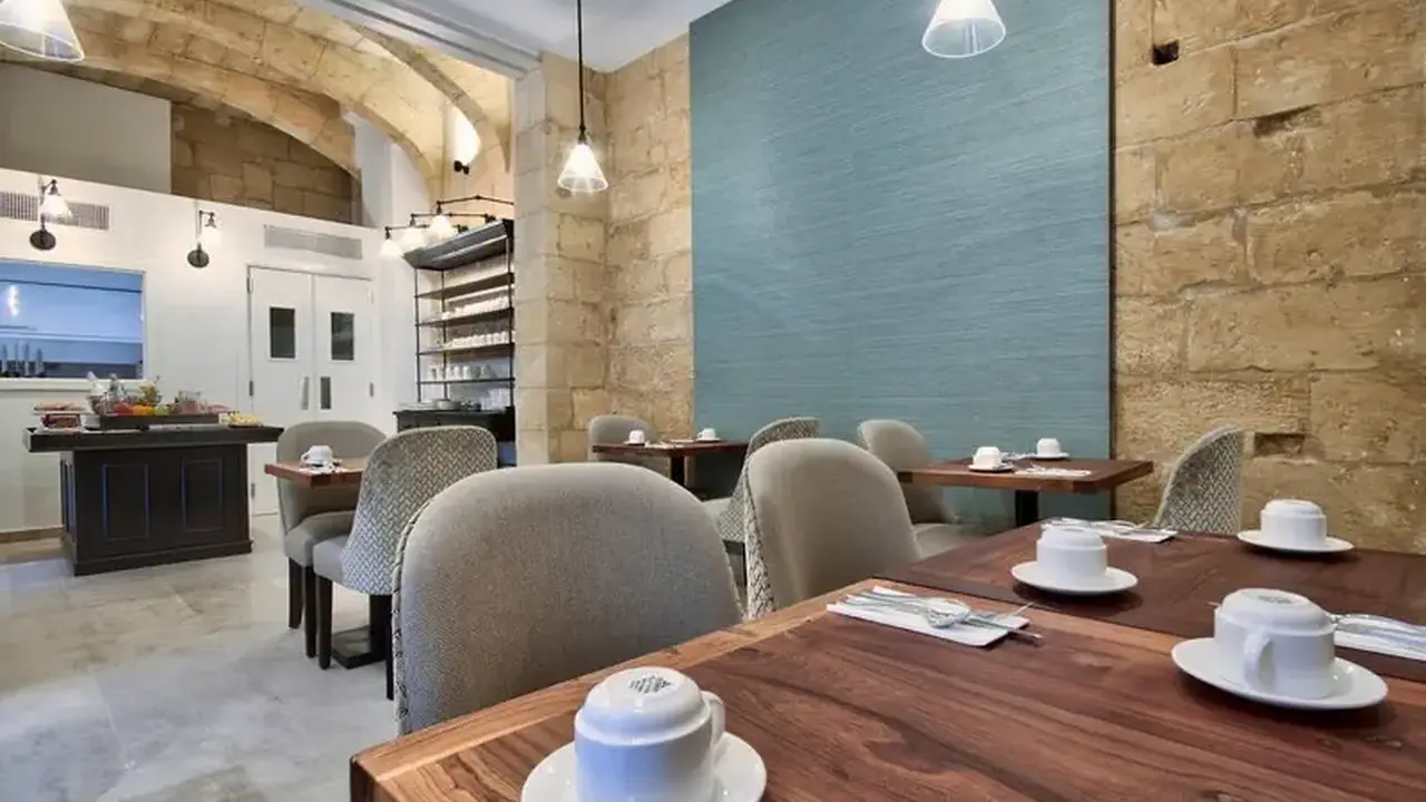 66 Saint Paul's Hotel