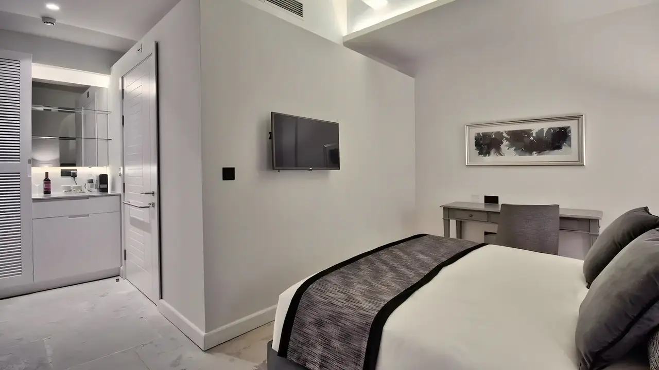 66 Saint Paul's Hotel
