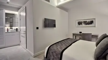 66 Saint Paul's Hotel