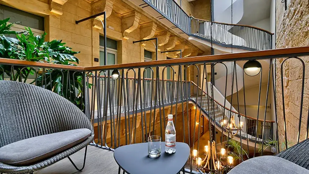 66 Saint Paul's Hotel