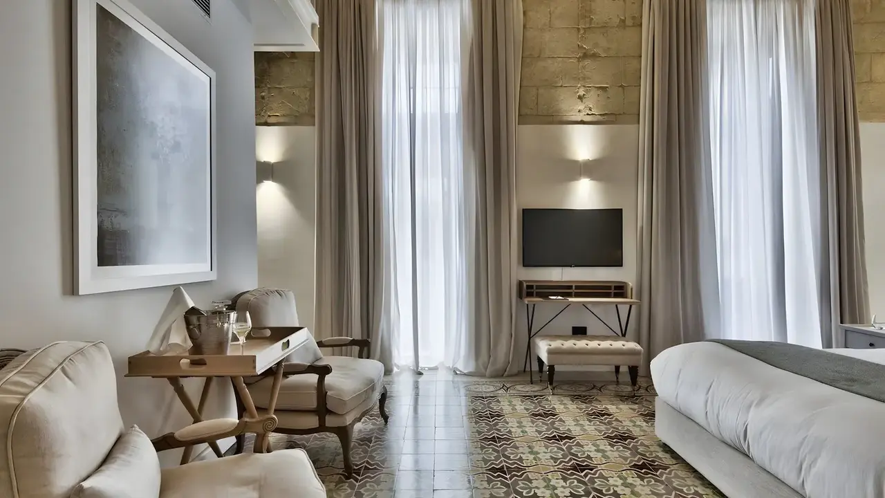 66 Saint Paul's Hotel