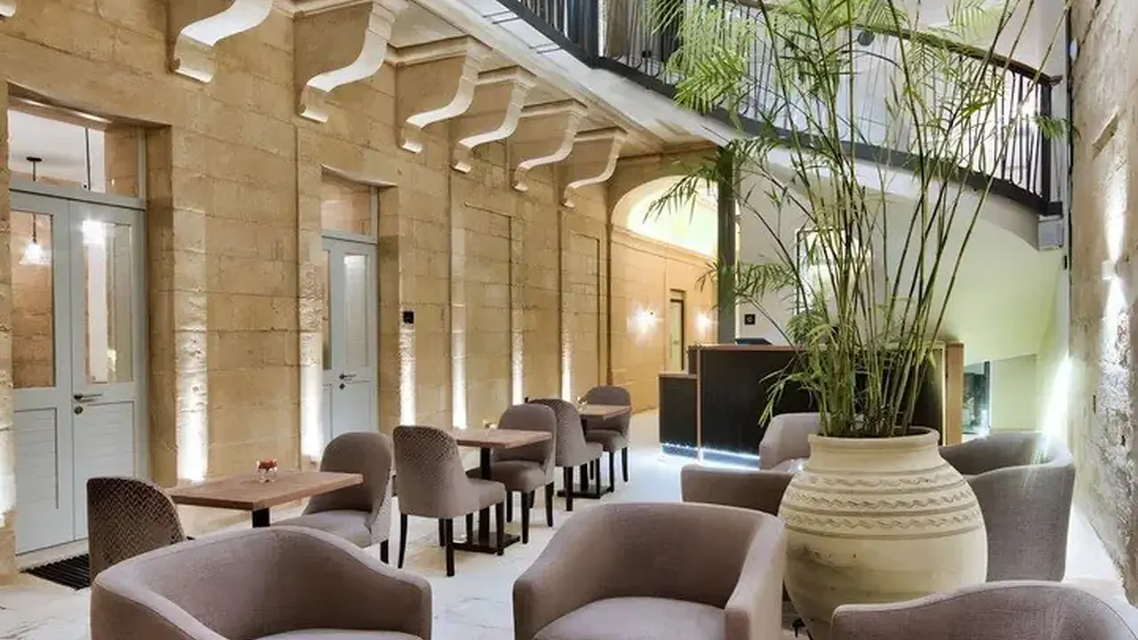 66 Saint Paul's Hotel