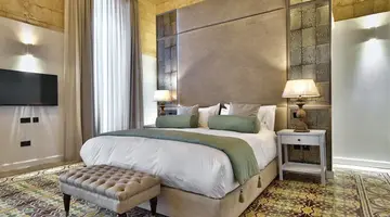 66 Saint Paul's Hotel