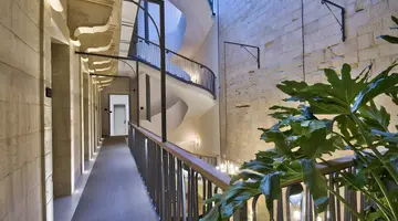 66 Saint Paul's Hotel