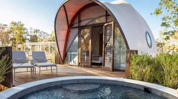 91 Athens Riviera Resort
