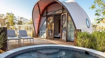 91 Athens Riviera Resort