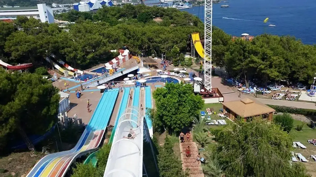 A Good Life Utopia Family Resort (EX Water Planet & Aquapark)