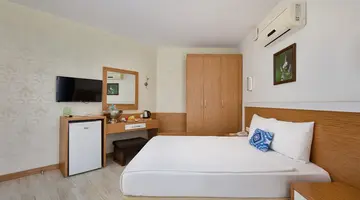 A Hotel Side