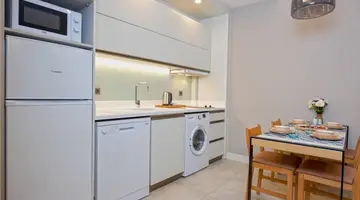 A Suite Side