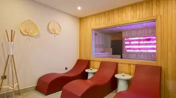A Suite Side