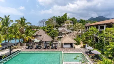 Aana Resort & Spa