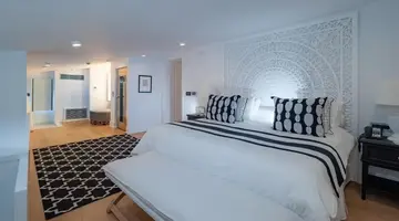 ABATON ISLAND RESORT & SPA