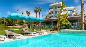 Acacia Palace - Only Adults 12+