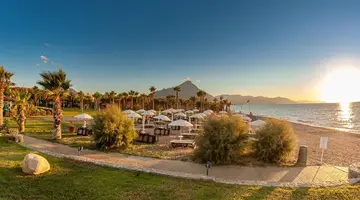 Acacia Resort
