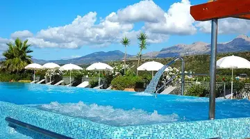 Acacia Resort
