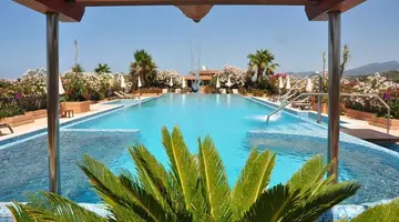 Acacia Resort