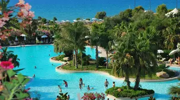ACACIA RESORT