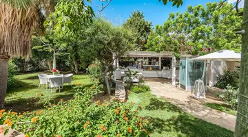 Acacia Resort