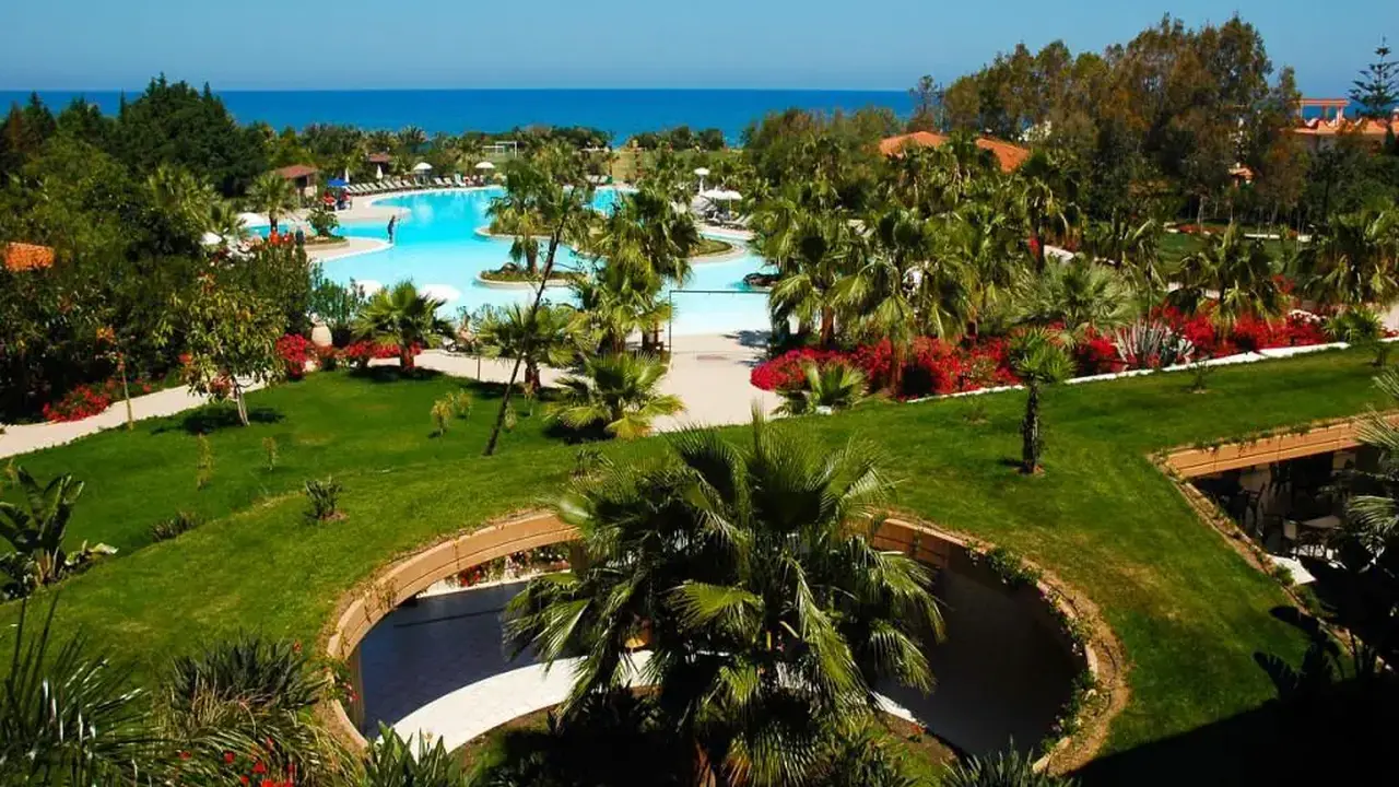 Acacia Resort