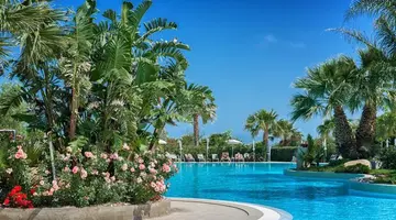 Acacia Resort