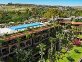 Acacia Resort