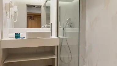 Acandia Hotel