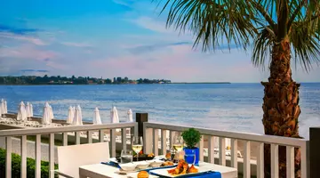 Acanthus Cennet Barut Collection