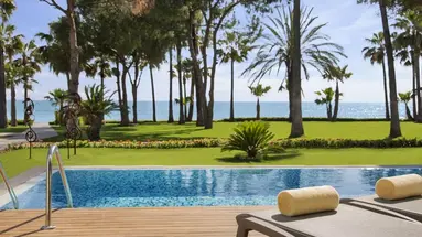 Acanthus&Cennet Barut Collection