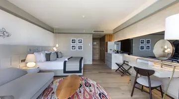 Acanthus Cennet Barut Collection