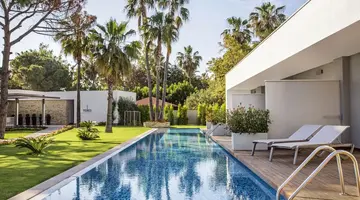 Acanthus&Cennet Barut Collection